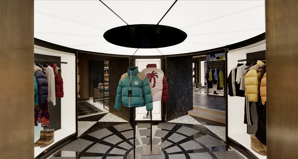 Moncler Boutique Piazza di Spagna | Opal 10L